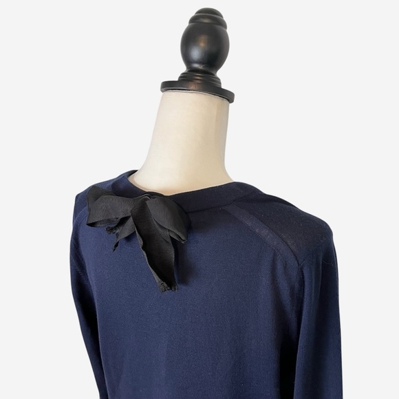 Burberry Sweater Womens Size L Super Fine Merino Wool Navy Fitted Bow Detail - Picture 4 of 11